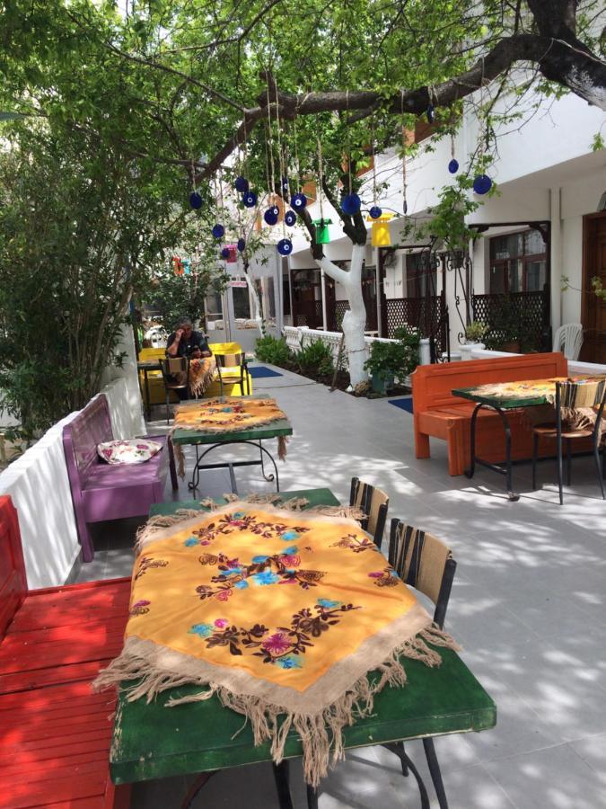 Miss Hotel Karya Oren  Exterior photo